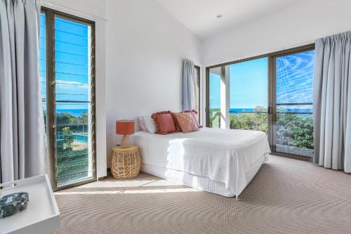 Indulgent beachside luxury, Sunrise Beach