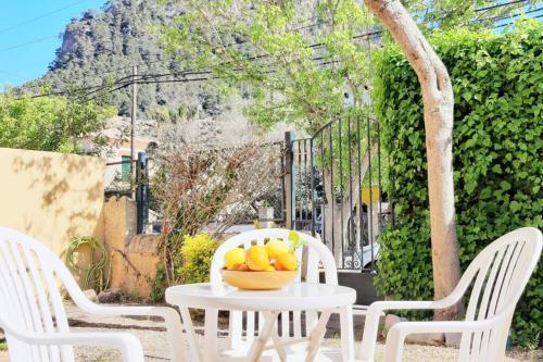  Family house for 6 people in Valldemossa, Unterkunft in Valldemossa