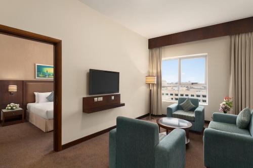 Ramada by Wyndham Dubai Deira - image 8