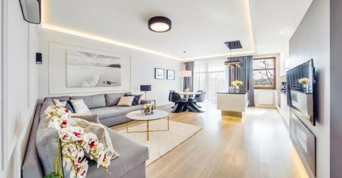 One-Bedroom Apartment – ul. Polna 56A