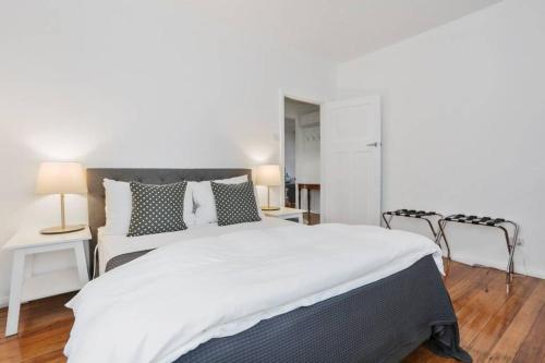 Canoon - 4 Bedroom, Pet Friendly home