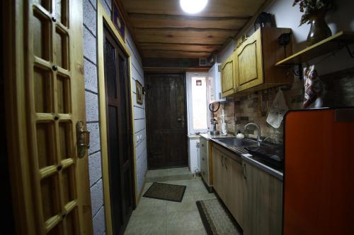 Kitchen, Alashkert Guesthouse ,Ալաշկերտ Հյուրատուն in Gyumri