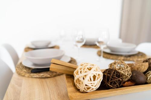 Restaurant, Spacieux appartement avec parking prive a Saumur in Rue de Rouen