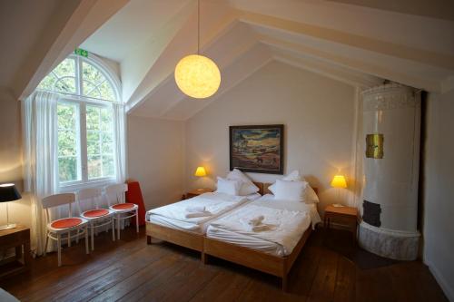 Skärva Herrgård - image 2