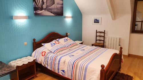 Apartment with 4 bedrooms in Frehel with shared pool enclosed garden and WiFi - image 5