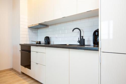 Apartamenty Bliska Praga by Renters - image 4