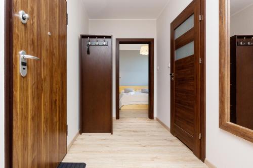 Apartamenty Bliska Praga by Renters - image 11