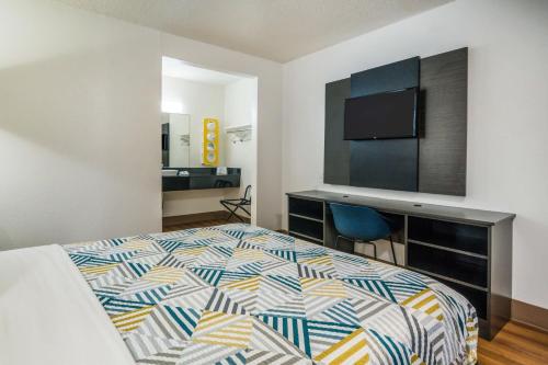 Motel 6-Irving, TX - Dallas Motel 6 Dallas - Irving is perfectly located for both business and leisure guests in Irving (TX). The hotel offers a high standard of service and amenities to suit the individual needs of all traveler