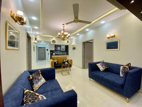ZAHA Vacation Home 3 - Elegant & Spacious 2 br family apt Shahrah e Faisal - image 9