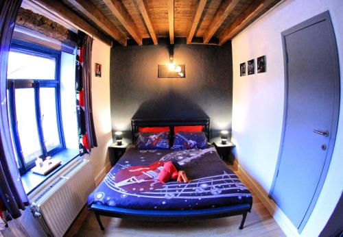 1 queen bed