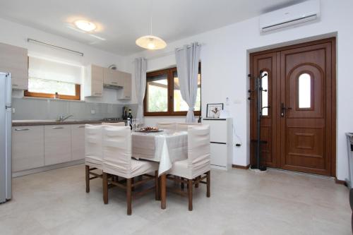 VAL VIDAL Holiday House - image 5