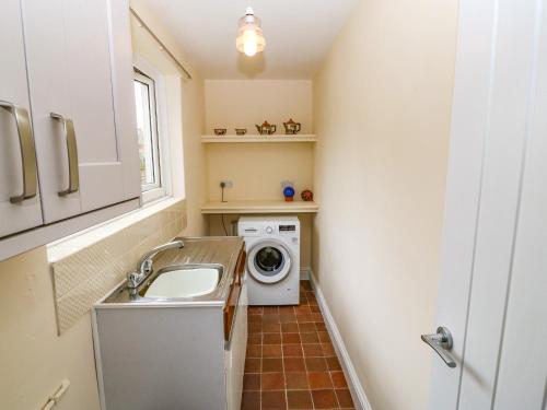 Idan House in Niwbwrch