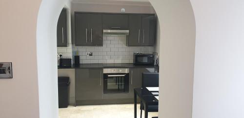 Glentworth Holiday Apartments 5