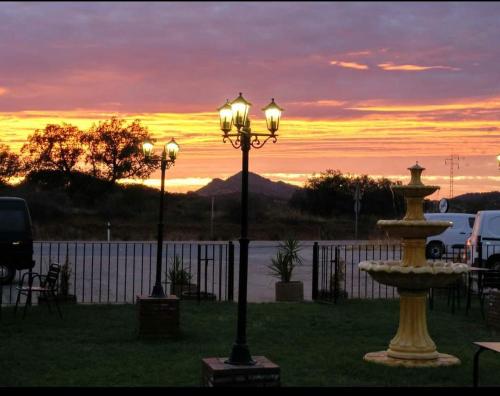 CASTILLO DE LUNA in 阿爾布爾克爾基