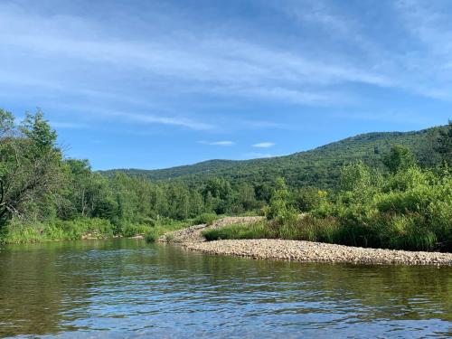 OR Luxury 'yurt-like' home in Bretton Woods with private beach firepit AC fishing and trails! - image 9