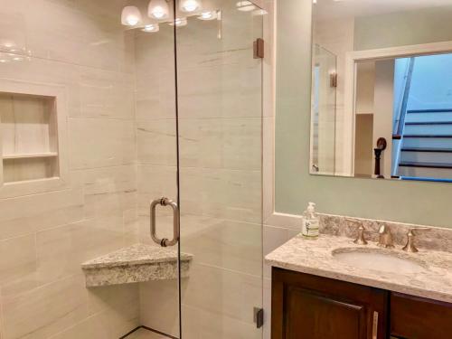 R5 Completely renovated Bretton Woods condo AC unbeatable SKI-IN SKI-OUT location Fast wifi R5 Completely renovated Bretton Woods condo AC unbeatable SKI-IN SKI-OUT location Fast wifi