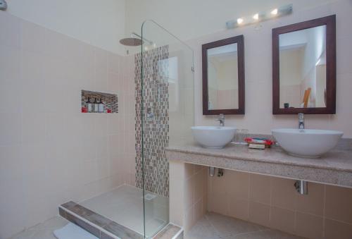 Mzima Beach Residences - Diani Beach Room Type - Deluxe Room