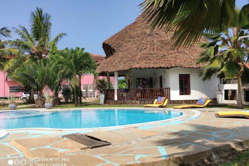 外観, Dadida‘s Pool Cottage in モンバサ