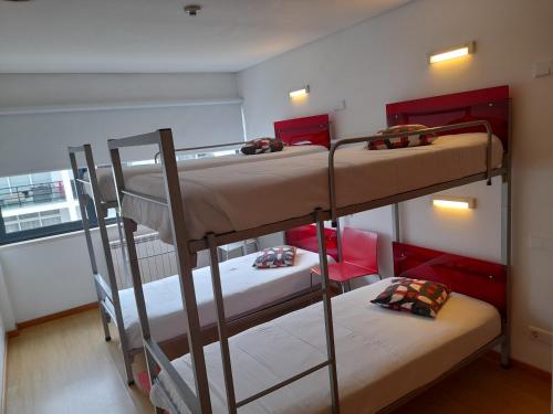 4 bunk beds