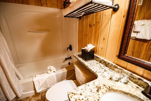 Elk Country Inn - image 9