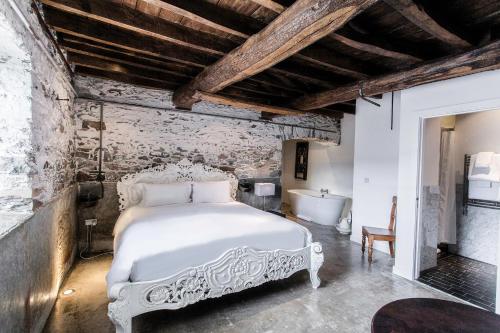 1 king bed, 1 queen bed
