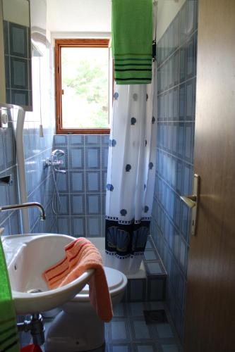 One-Bedroom Apartment image 1