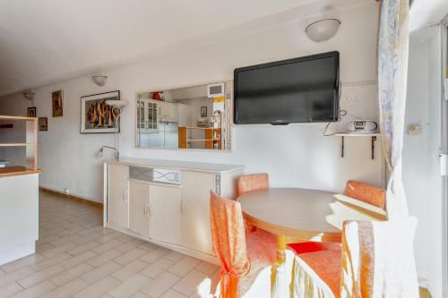 Apartment with one bedroom in Antibes with wonderful sea view shared pool furnished terrace 300 m from the beach - main image