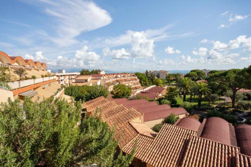 Apartment with one bedroom in Antibes with wonderful sea view shared pool furnished terrace 300 m from the beach - image 7