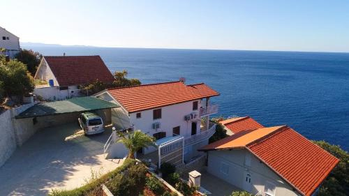 Seaside Apartments Hrkać