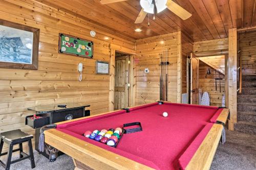 Million Mile View Cabin with Games and Mtn View