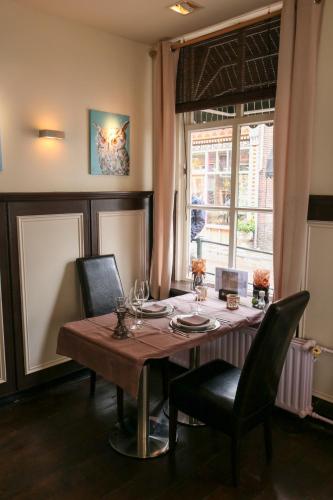 Restaurant, Hotel Buren in Buren