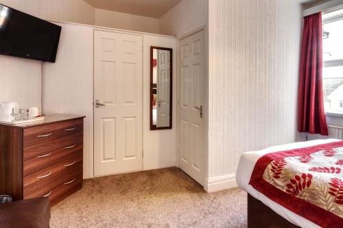 Palm Court Seafront Accommodation - image 8