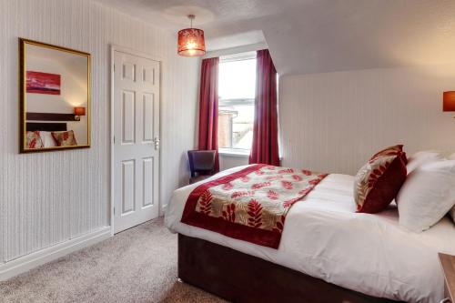 Palm Court Seafront Accommodation - main image