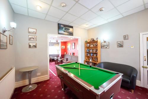 The Wilton International - image 8