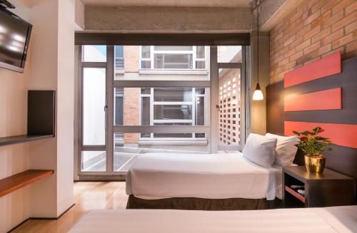 Double or Twin Room image 10