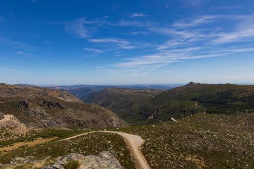 Luna Chalets da Montanha - Serra da Estrela - image 4