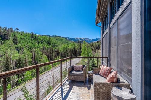 Cassidy Ridge Condos - main image