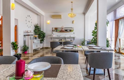 Villa San Rocco Bed & Breakfast - image 7