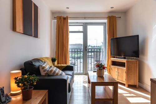 The Old Library - Modern apartment with rooftop terrace near the train station