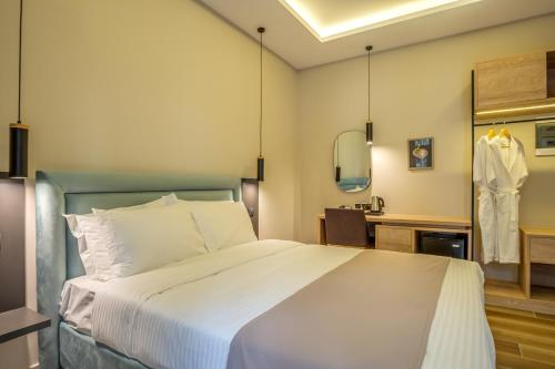 1 queen bed