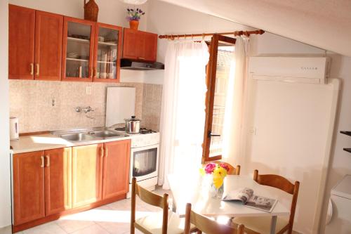 Apartment with Terrace image 7
