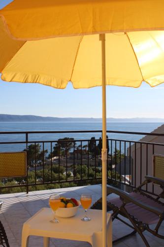 Apartment with Terrace image 4