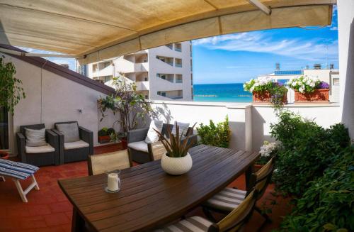  Attico 96, Ferienwohnung in Pesaro