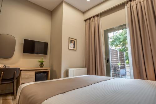 Superior Double or Twin Room with Garden View image 10