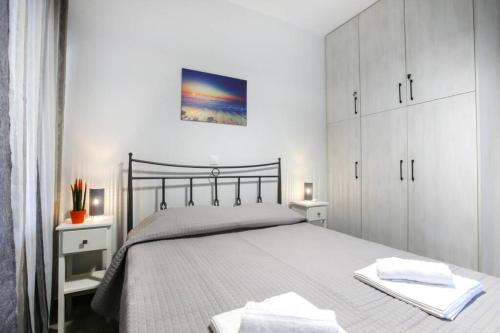 Giannis sea-view apartment