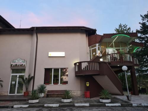 Hotel Touristic Home Kailaka - image 4