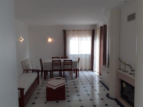 Clube Meia Praia - image 11