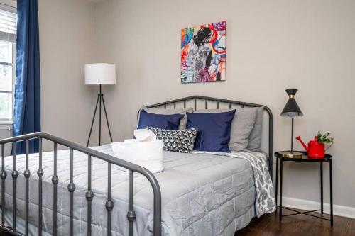 Heart of Buckhead! historic hub Quiet 2BD! K7 BOOK