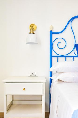 1 queen bed, 1 twin bed