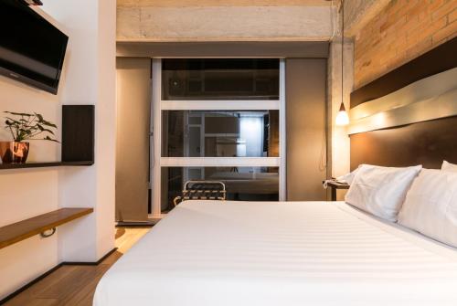 Standard Apartment image 6
